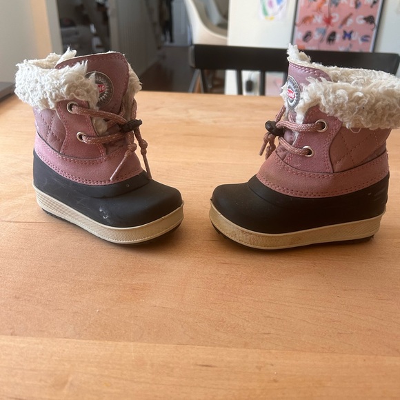 OLANG Baby Boots Size 19-20, Size 3/4 in Canada - Picture 2 of 5